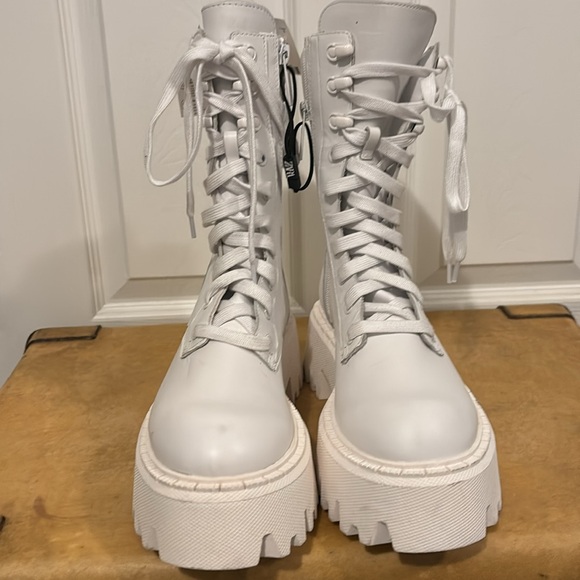 ZARA Women Lug Sole Lace Up Leather White Boot NWT Size 8 - Picture 3 of 9